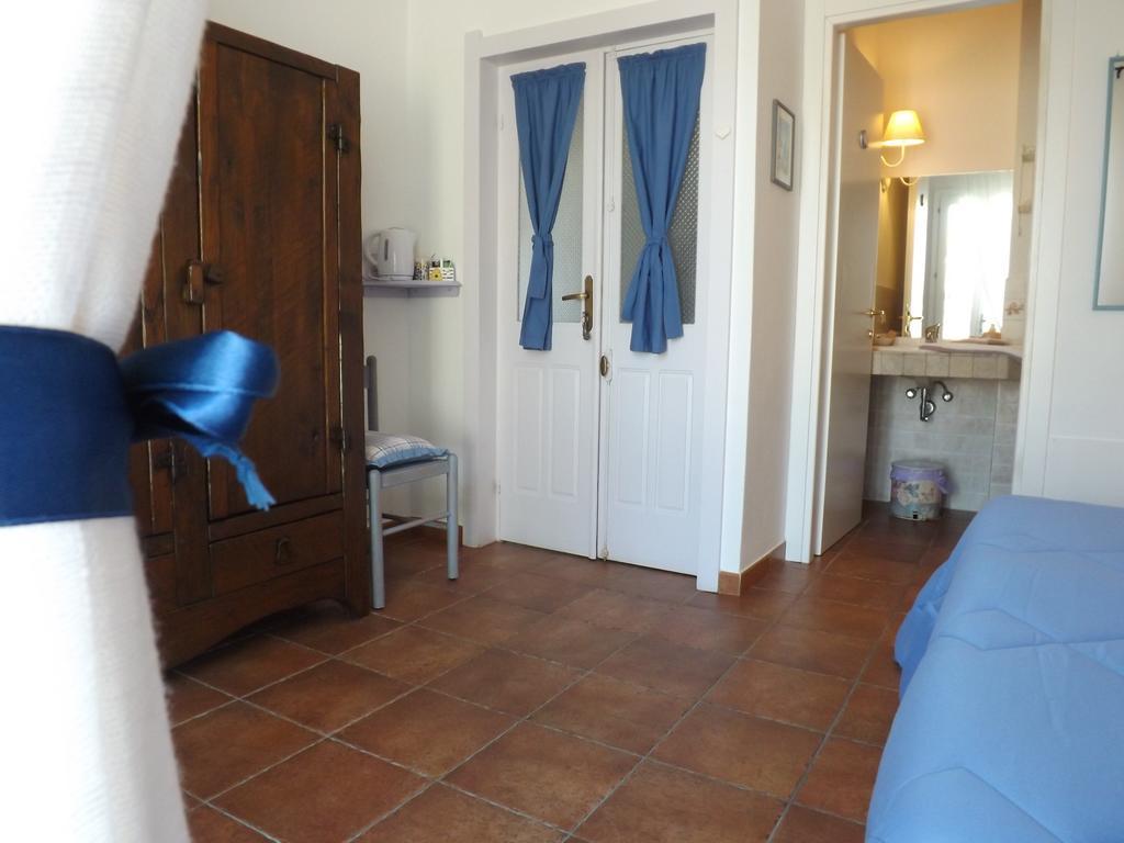 B&B Il Gatto Pescatore Стинтино Номер фото